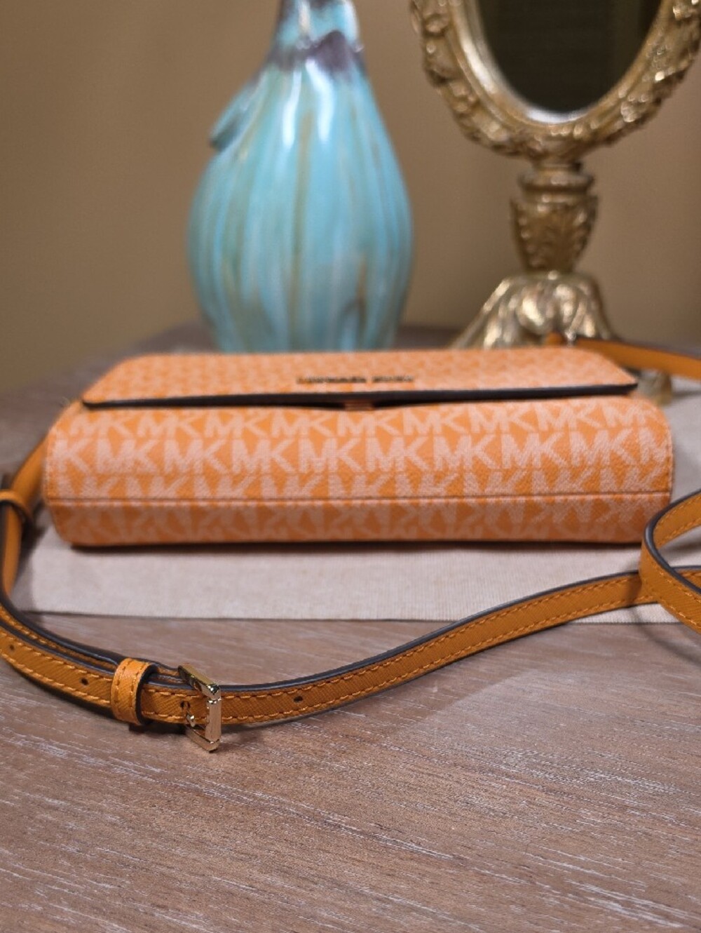 Michael Kors Signature JetSet MK Crossbody (NWT) w/ Matching Card Holder (NWOT) - Picture 5 of 14